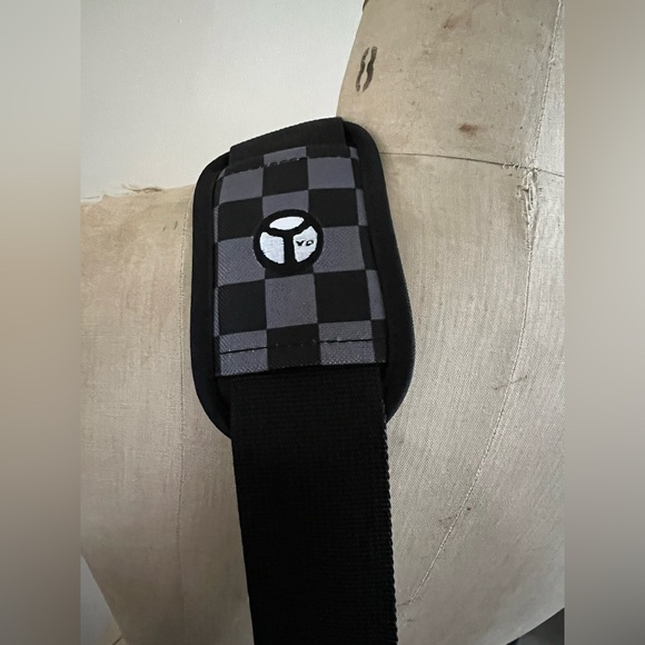 Yak Pak Crossbody Bag Grey Black Checkerboard - Picture 9 of 10